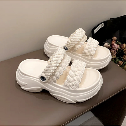 2025 Summer Women's Versatile Cloud Sandals