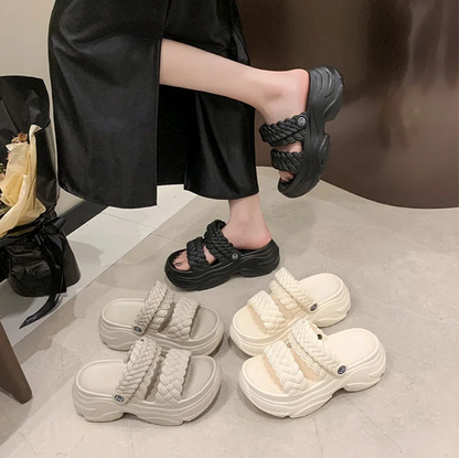 2025 Summer Women's Versatile Cloud Sandals